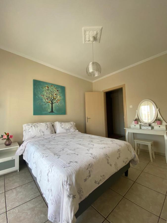 Cozy And Quiet Mini City Apartment ตริกาลา ภายนอก รูปภาพ