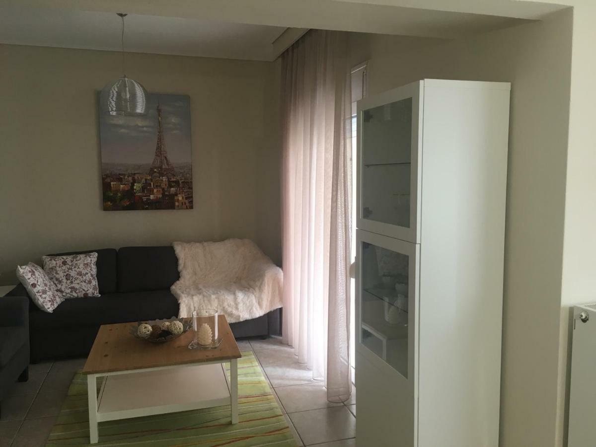Cozy And Quiet Mini City Apartment ตริกาลา ภายนอก รูปภาพ