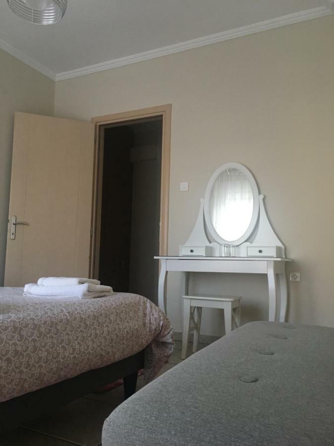 Cozy And Quiet Mini City Apartment ตริกาลา ภายนอก รูปภาพ